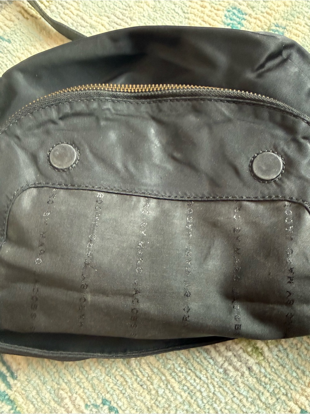 Marc Jacobs Black Crossbody Shoulder Bag with Gold Hardware - Picture 4 of 5
